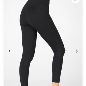 Fabletics Powerhold 7/8 leggings